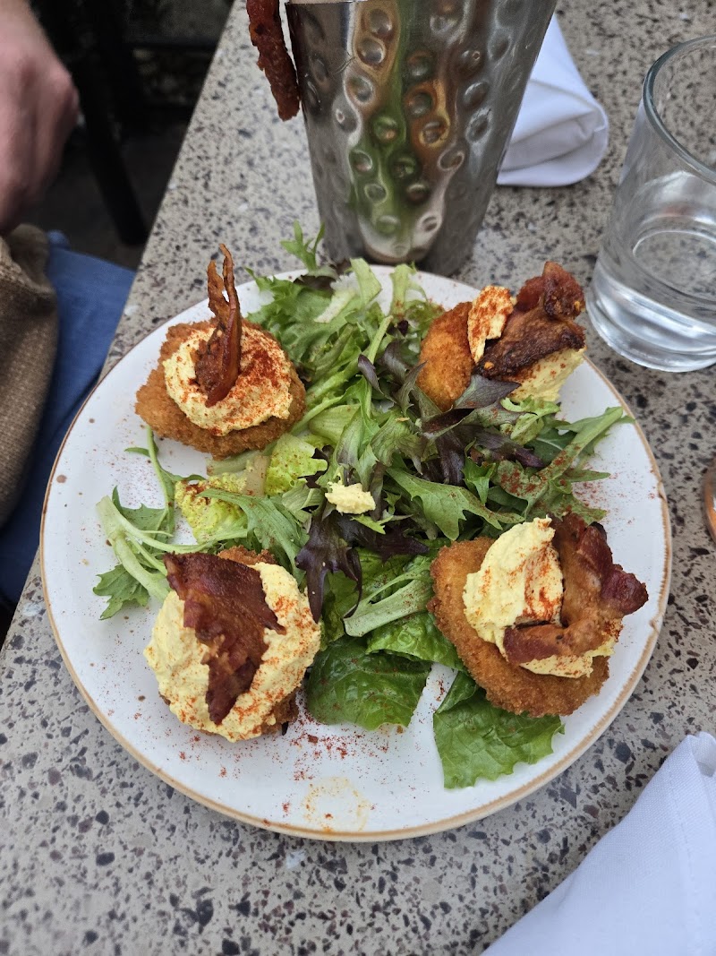 Lazy Dog Restaurant & Bar β photo 5