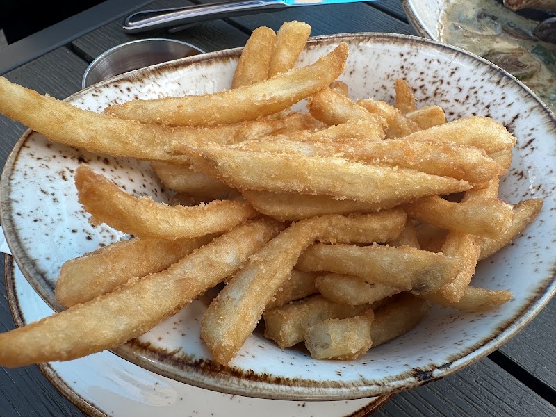 Barefoot Bar & Grill — photo 4