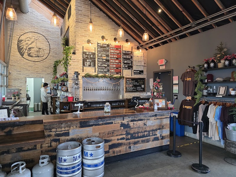 Eppig Brewing Co. Waterfront Biergarten — photo 4