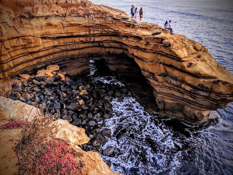 Sunset Cliffs Cave — photo 3