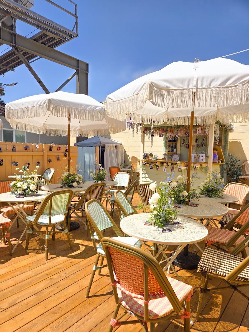 The Oasis Patio Bar — photo 1